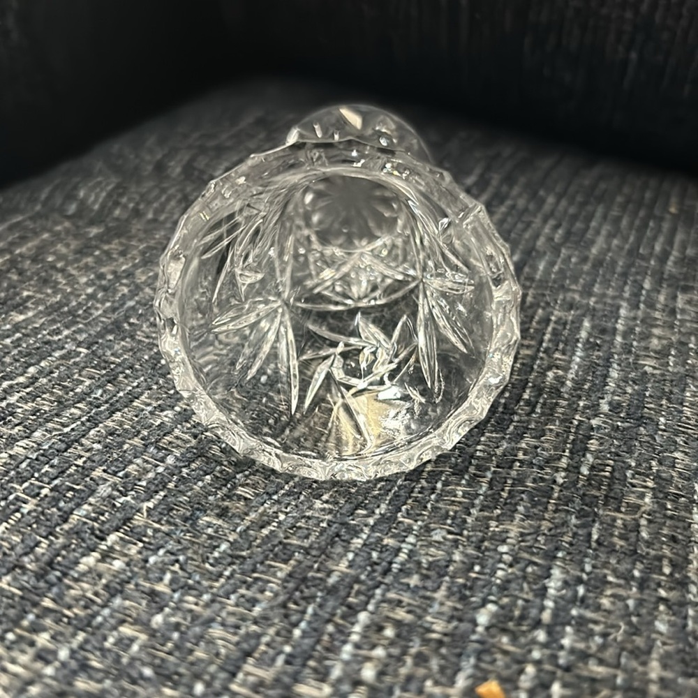 Lenox Starburst/Pinwheel 4” Vase clear crystal - Picture 3 of 3